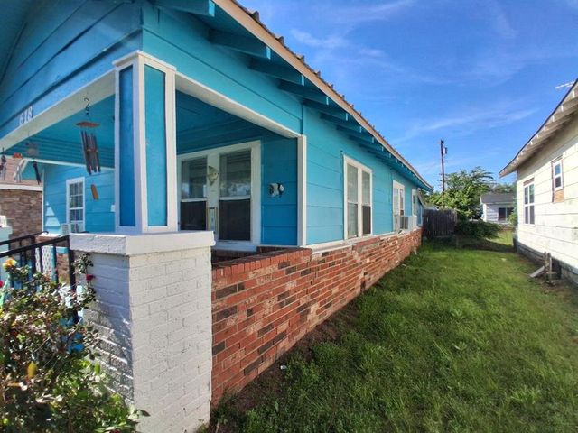 618 W Wood Street, Shawnee, OK 74801