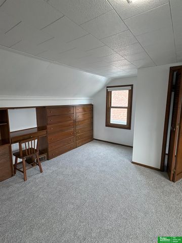 3927 X Street, Omaha, NE 68107