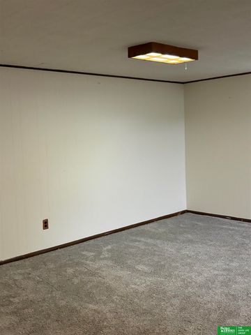 3927 X Street, Omaha, NE 68107