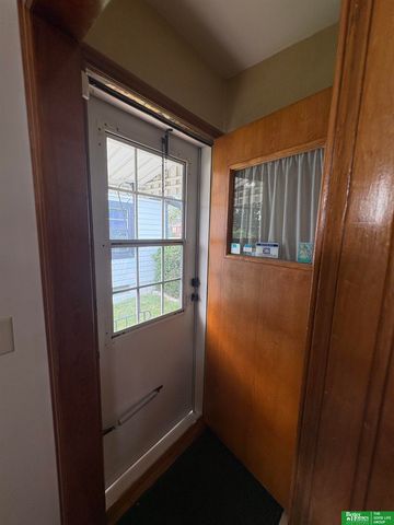 3927 X Street, Omaha, NE 68107
