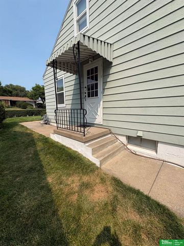 3927 X Street, Omaha, NE 68107