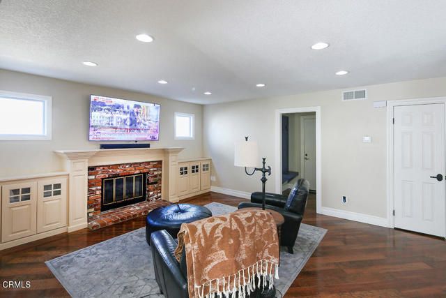 20530 Lisa Gail Drive, Santa Clarita, CA 91350