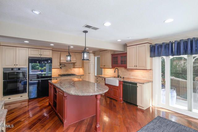 20530 Lisa Gail Drive, Santa Clarita, CA 91350