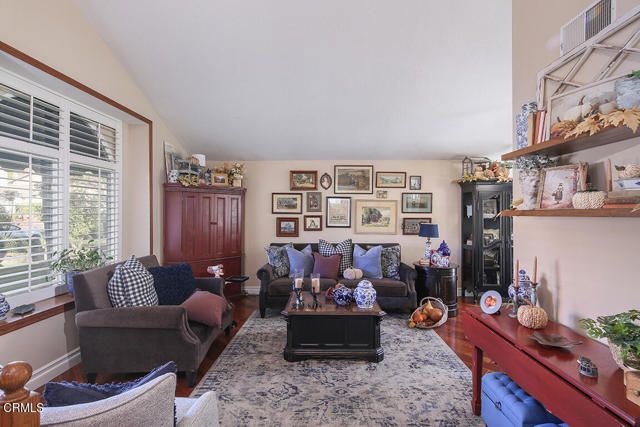 20530 Lisa Gail Drive, Santa Clarita, CA 91350