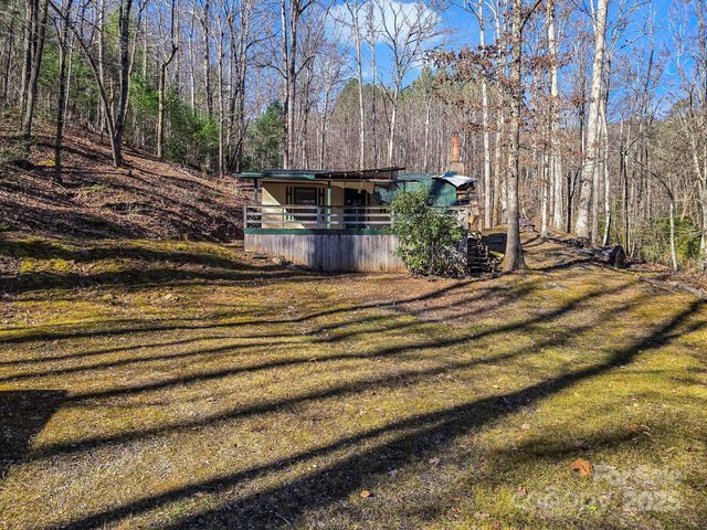 6617 Green River Cove Road, Saluda, NC 28773