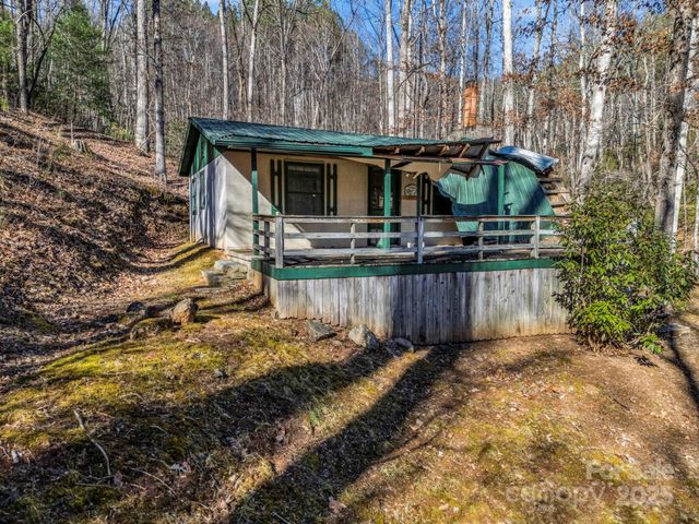 6617 Green River Cove Road, Saluda, NC 28773