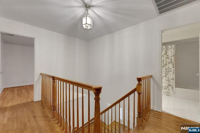 2 Rogers Court, Midland Park, NJ 07432