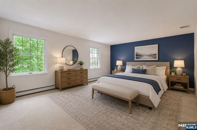 2 Rogers Court, Midland Park, NJ 07432