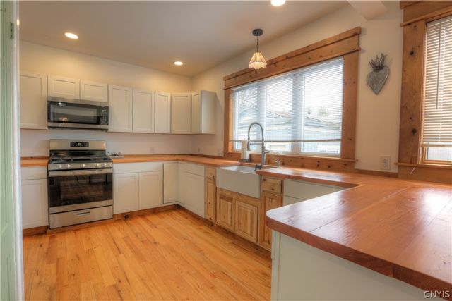 355 Main Street, Schroeppel, NY 13135