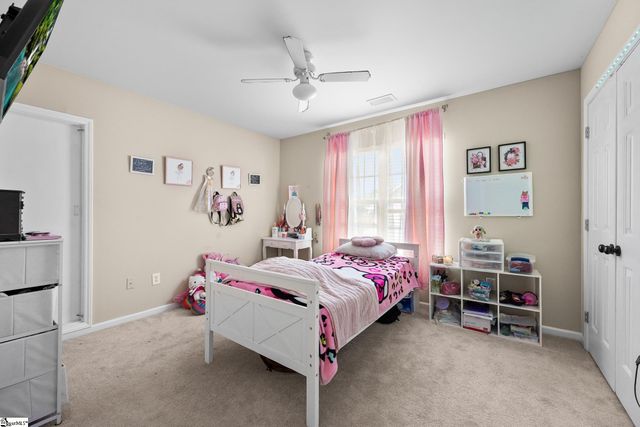 302 Crossvine Way, Simpsonville, SC 29680
