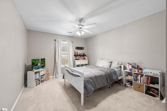 302 Crossvine Way, Simpsonville, SC 29680