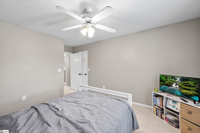 302 Crossvine Way, Simpsonville, SC 29680