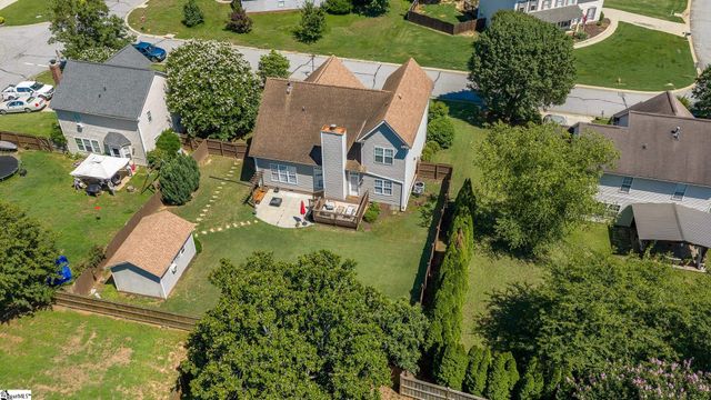 302 Crossvine Way, Simpsonville, SC 29680