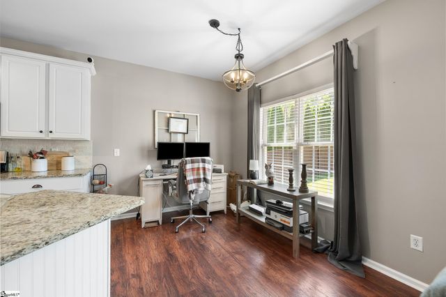 302 Crossvine Way, Simpsonville, SC 29680