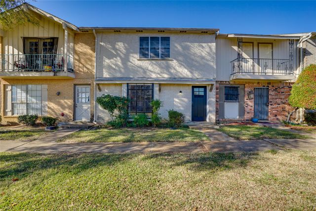 42 W Creek Lane 3, Grand Prairie, TX 75052