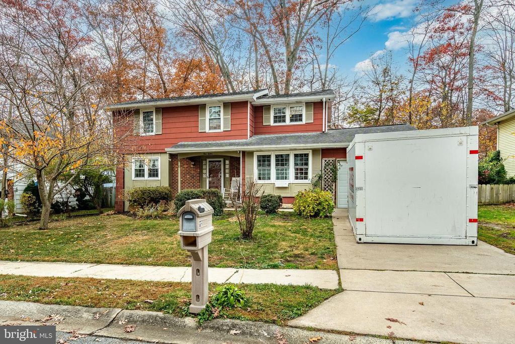 112 WOODRING LN, Newark, DE 19702