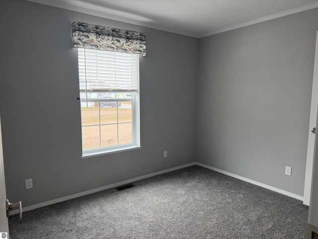 1211 Wellington Drive, Mt Pleasant, MI 48858