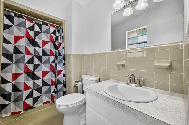 614 NE Merioneth Drive, Fort Walton Beach, FL 32547