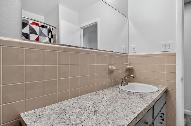 614 NE Merioneth Drive, Fort Walton Beach, FL 32547