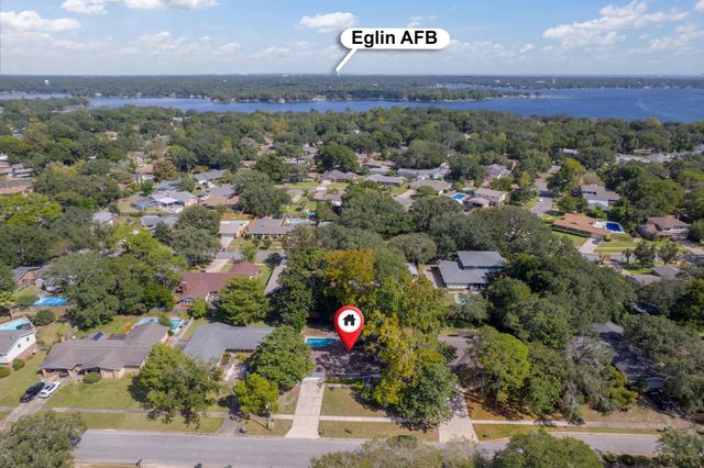 614 NE Merioneth Drive, Fort Walton Beach, FL 32547