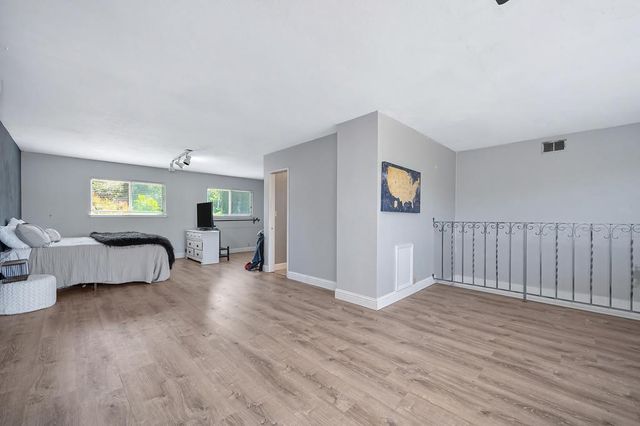 4950 Richwood Ct, Fair Oaks, CA 95628