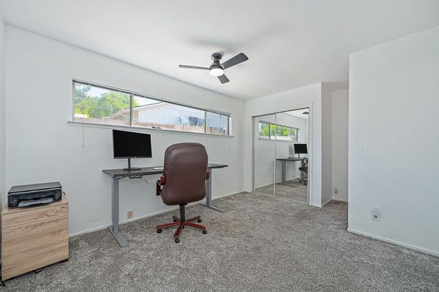 4950 Richwood Ct, Fair Oaks, CA 95628