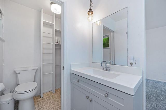 4950 Richwood Ct, Fair Oaks, CA 95628