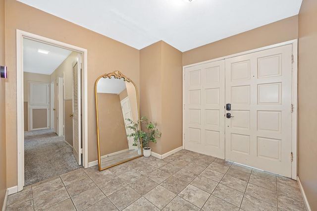 4950 Richwood Ct, Fair Oaks, CA 95628