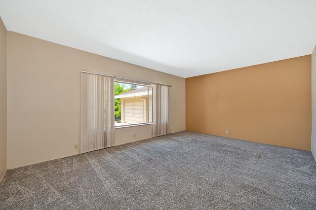 4950 Richwood Ct, Fair Oaks, CA 95628