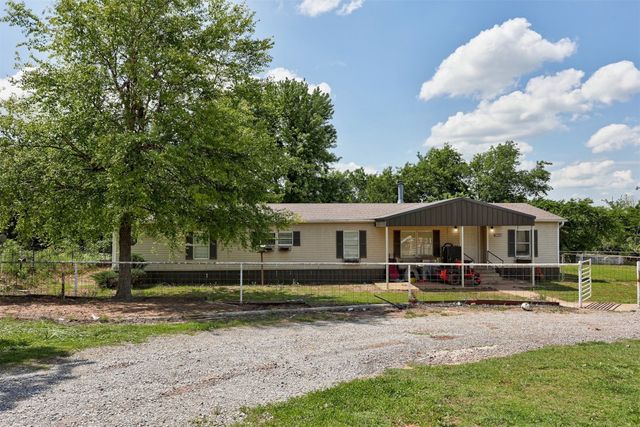 667 County Road 1410 Road, Ninnekah, OK 73067