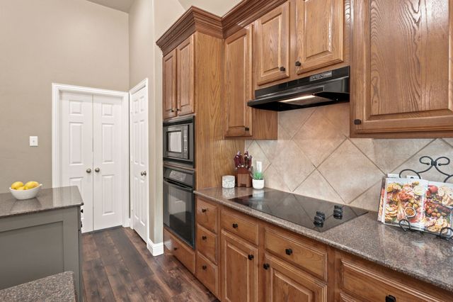 2510 Kodiak Circle, Euless, TX 76039