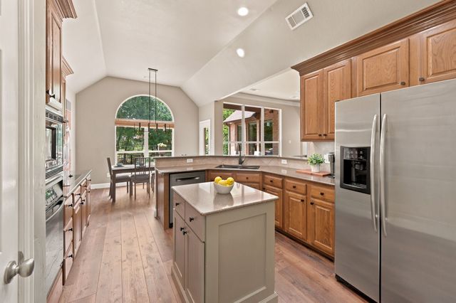2510 Kodiak Circle, Euless, TX 76039