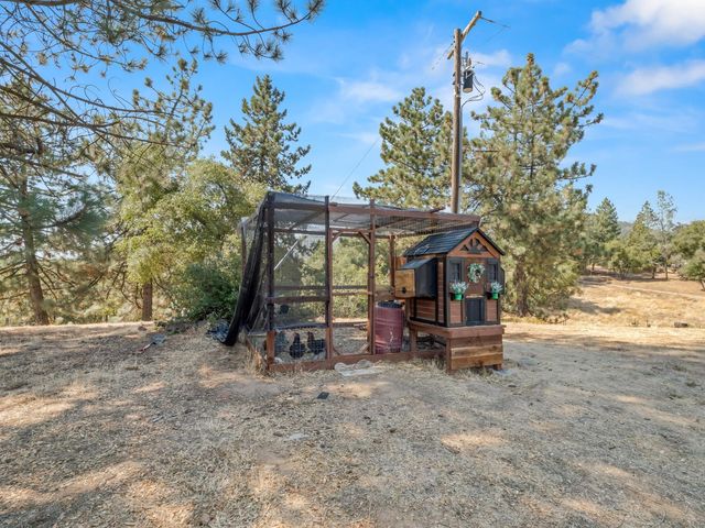 58569 Road 601, Ahwahnee, CA 93601