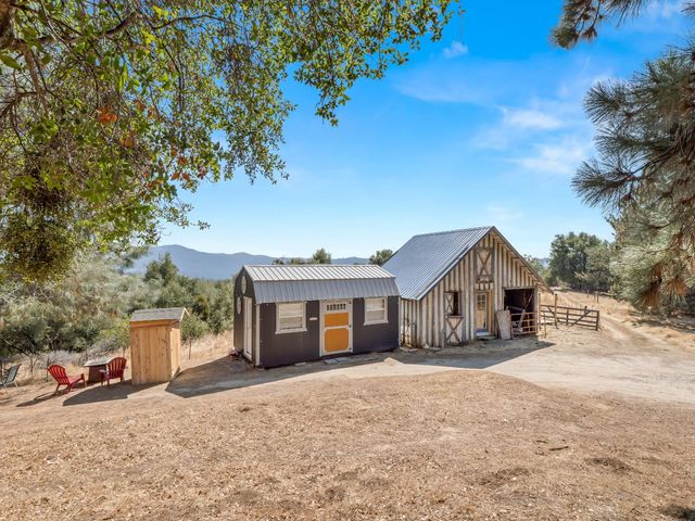 58569 Road 601, Ahwahnee, CA 93601