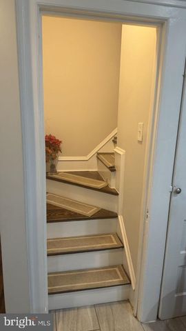 632 E ALLENS LN, Philadelphia, PA 19119