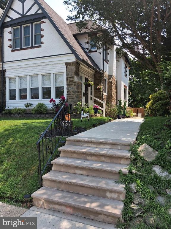 632 E ALLENS LN, Philadelphia, PA 19119