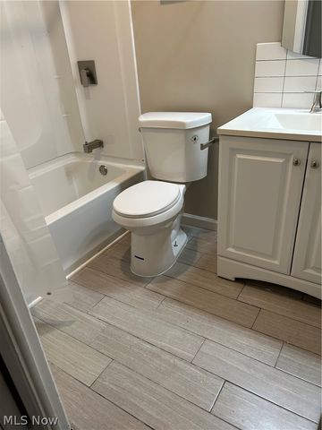 23875 David Drive 106, North Olmsted, OH 44070