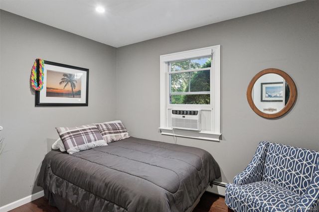 39 Cozine Road, Center Moriches, NY 11934