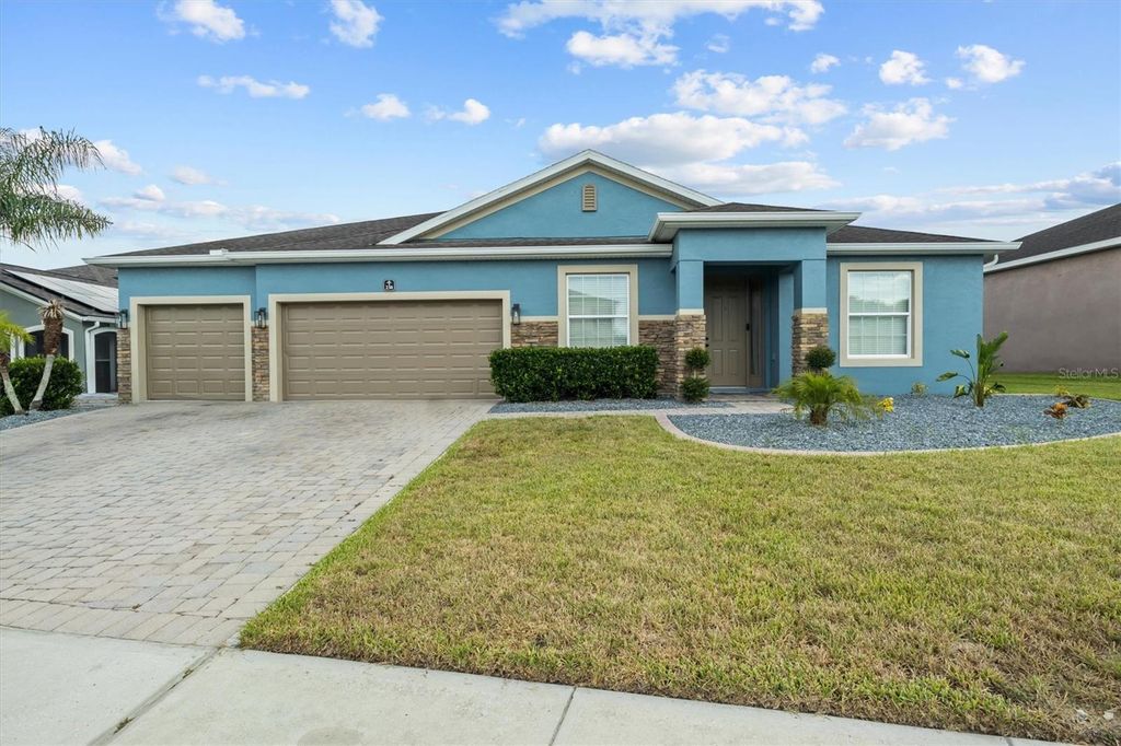 Image 1 of property listing at 230 BROAD STREET, Winter Haven, FL 33881