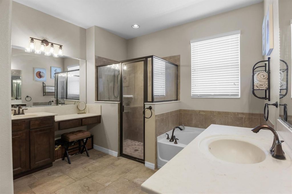 Image 12 of property listing at 230 BROAD STREET, Winter Haven, FL 33881