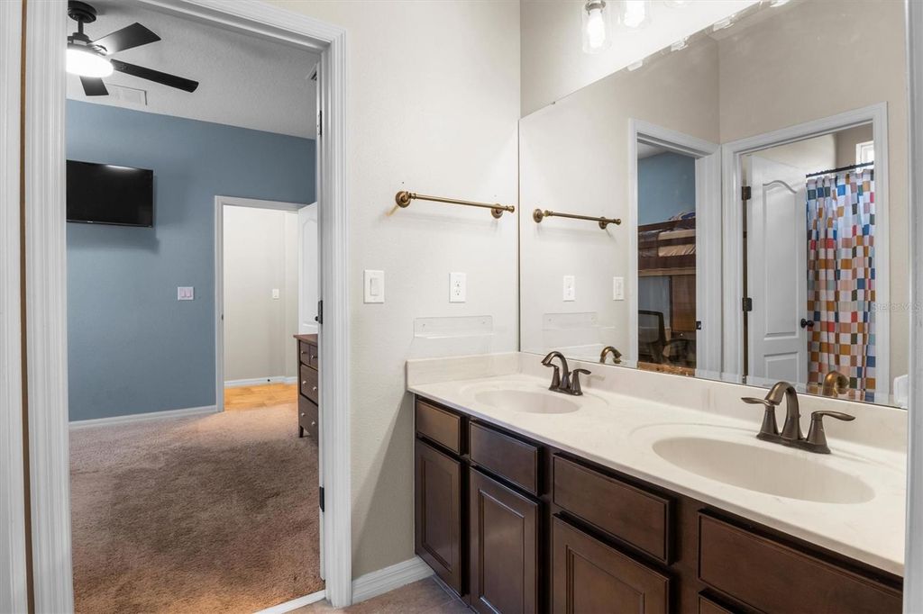 Image 17 of property listing at 230 BROAD STREET, Winter Haven, FL 33881