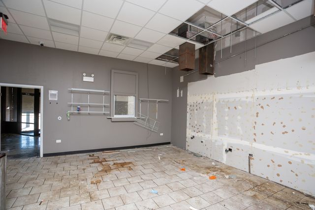 118 E 51st Street, Chicago, IL 60615