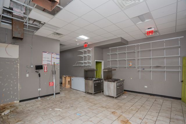 118 E 51st Street, Chicago, IL 60615