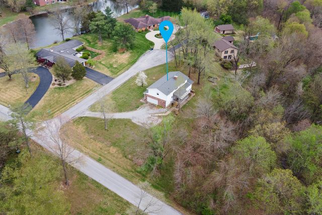 39 Butternut Hill Drive, Carbondale, IL 62903