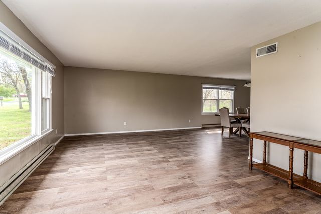 39 Butternut Hill Drive, Carbondale, IL 62903