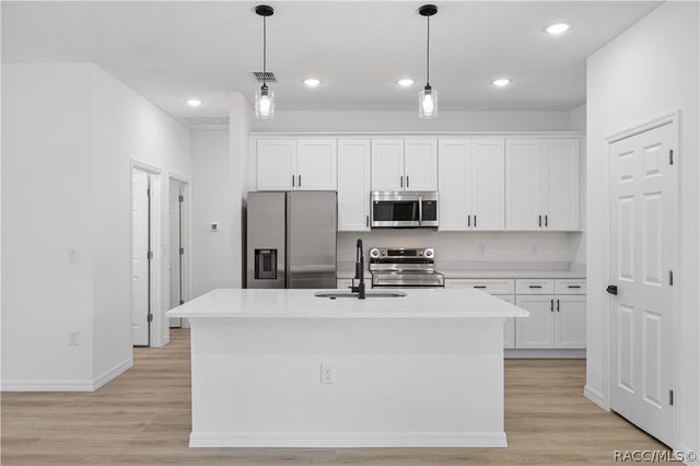 254 W BRIMSON Place, Citrus Springs, FL 34434