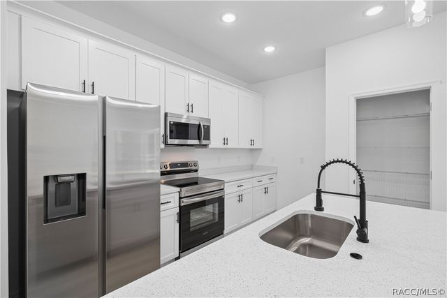 254 W BRIMSON Place, Citrus Springs, FL 34434