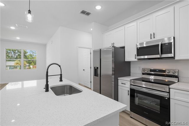 254 W BRIMSON Place, Citrus Springs, FL 34434