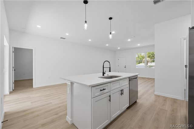 254 W BRIMSON Place, Citrus Springs, FL 34434
