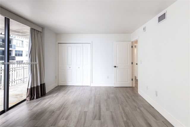 6061 Collins Ave 7D, Miami Beach, FL 33140